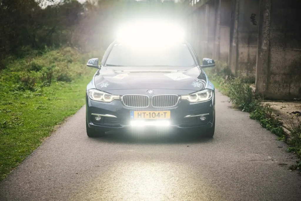 34-BMW-320d-F31-Touring-Geminus-LED-Bar-Noordkaap-verkleind