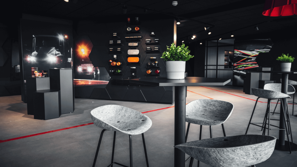 Experience-Center-service