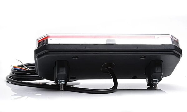 LED achterlicht universeel 12-24v 200cm kabel horizontaal&verticaal montage | VC-5300-1111 L/P-VC-5300-8