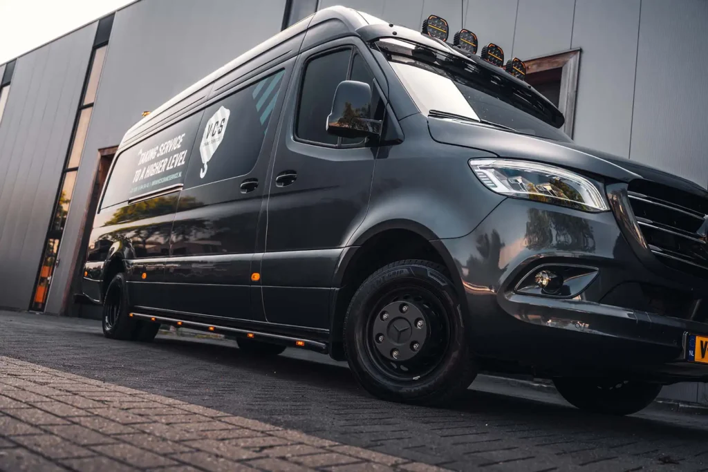 018-Mercedes-Benz-Sprinter-VCS-Crane-Service-klein