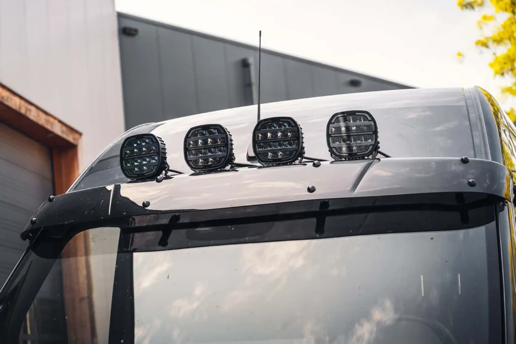 158-Mercedes-Benz-Sprinter-VCS-Crane-Service-klein