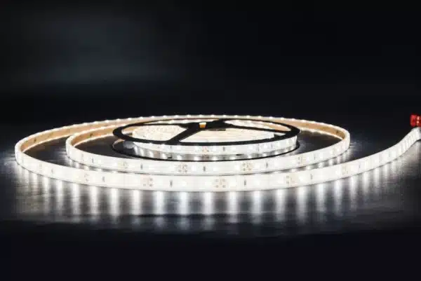 LED strip 50m rol / 24v / 1200lm per meter / 6000K / IP68 - Afbeelding 1