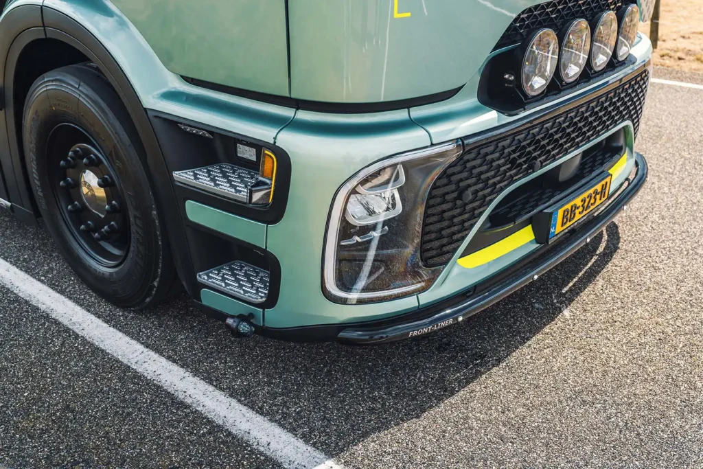 094-Louwman-Mercedes-Benz-Actros-Demo-klein