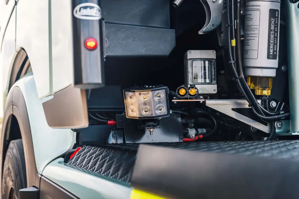 138-Louwman-Mercedes-Benz-Actros-Demo-klein