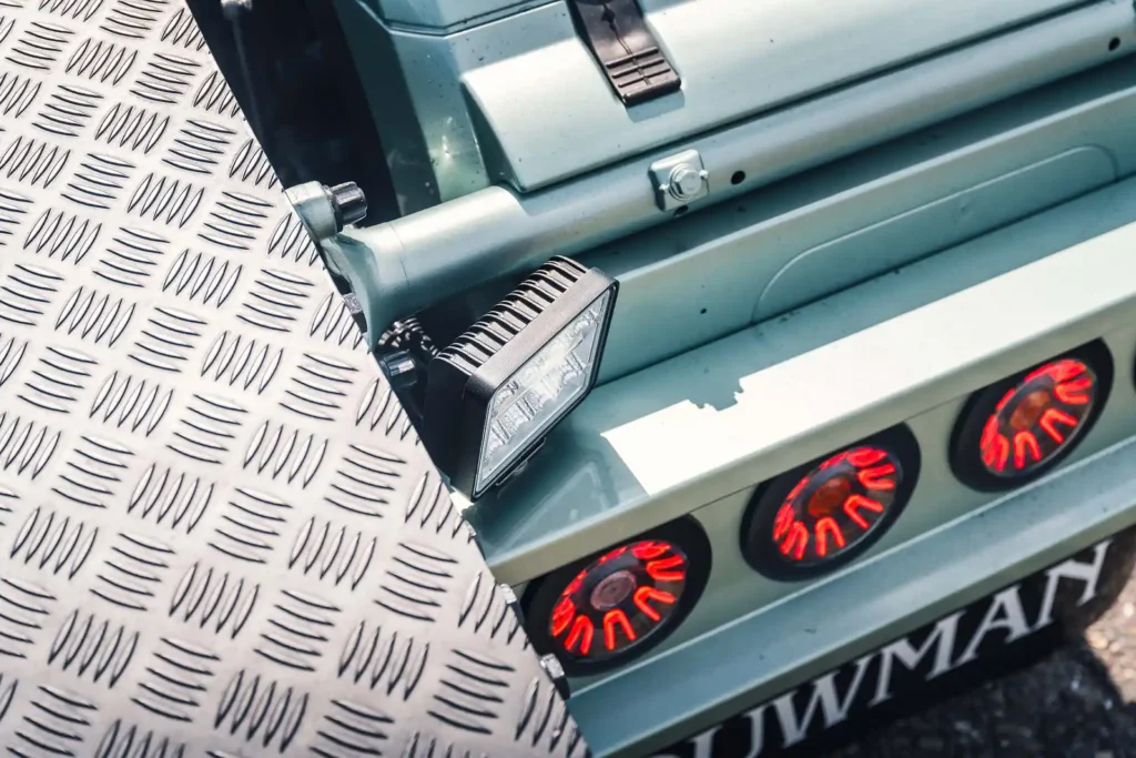 Louwman-Mercedes-Benz-Actros-Demo-werklamp