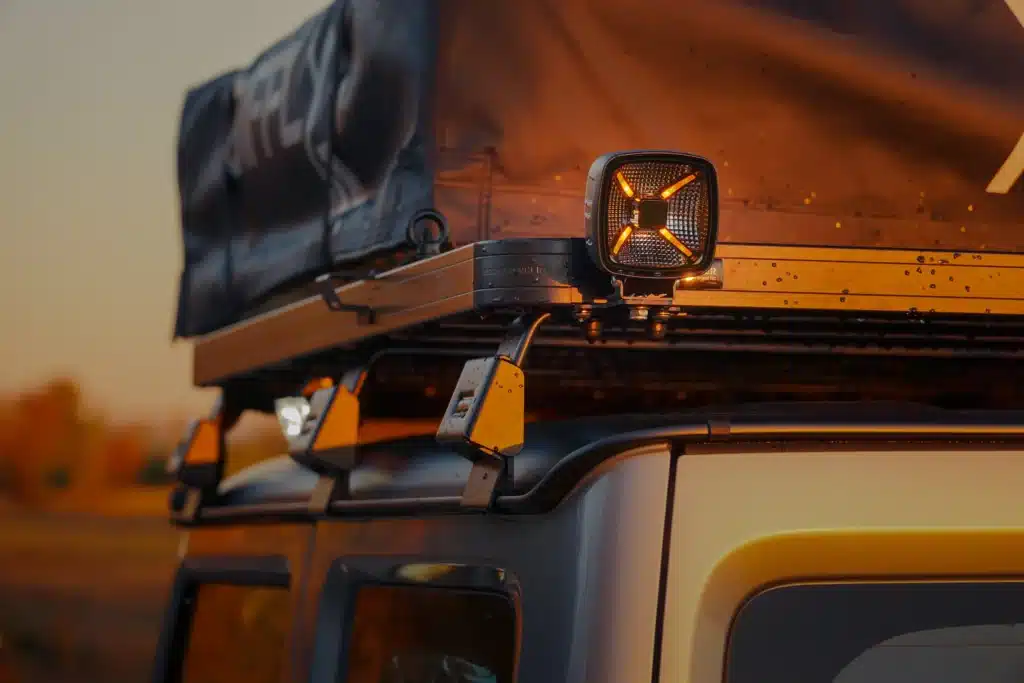 Suzuki-Jimny-Mata-fuorischema-tralert (1)