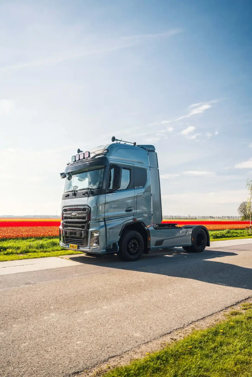 005-Ford-F-Max-demo-Truck-Service-Visser-klein