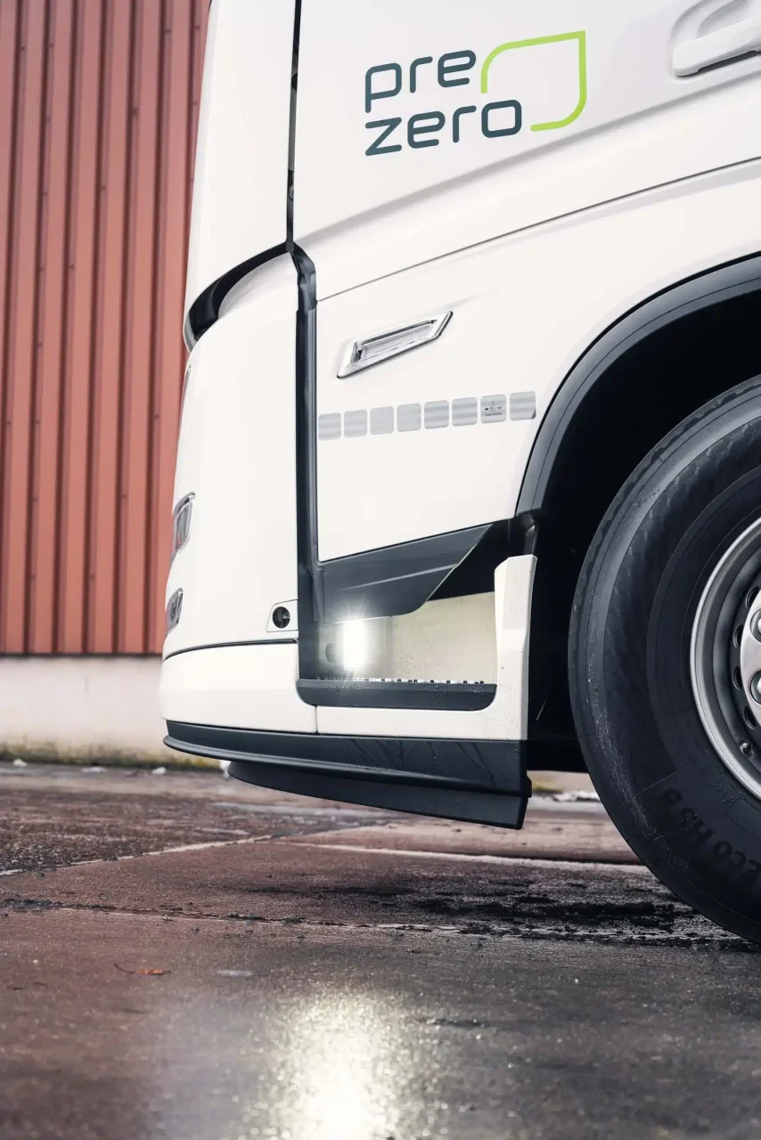 016-Prezero-Volvo-FH-Aero-TRALERT-klein