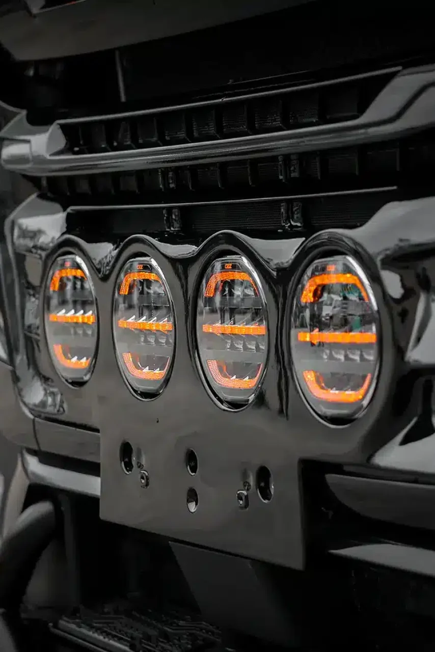 Rino-custom-MAN-banner