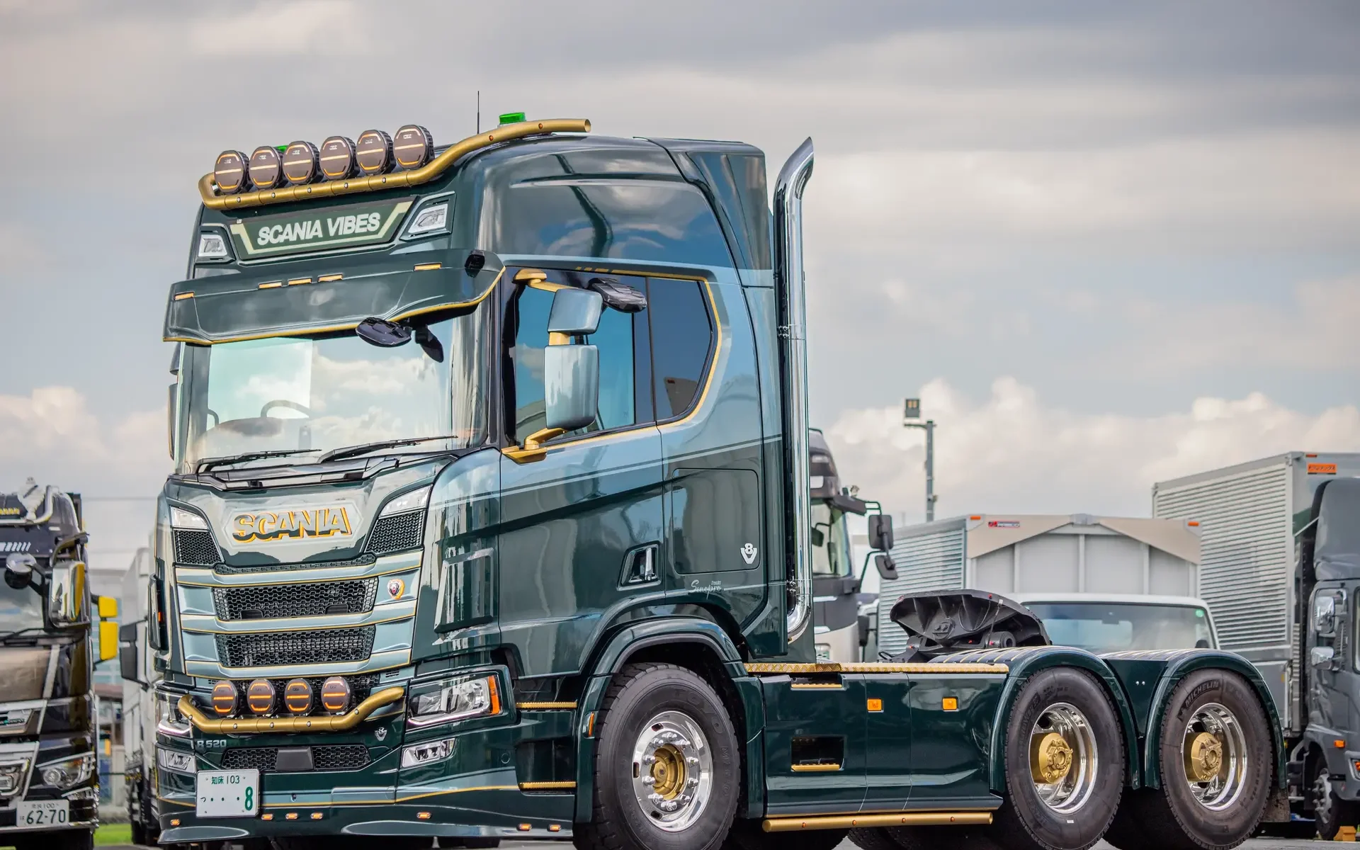 yamakawa1-ezgif.com-resize